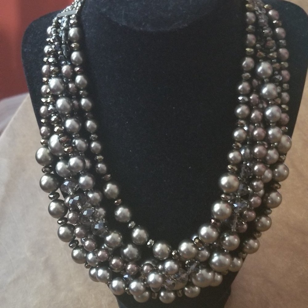 EVENING FALL STATEMENT JOSE MARIA BARRERA GRAY PEARL STRAND NECKLACE TORSADE